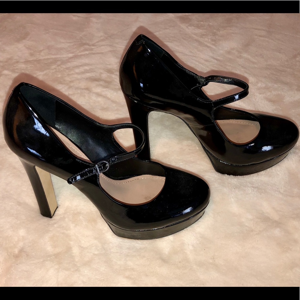 Vince Camuto Black Patent Mary Janes 9.5